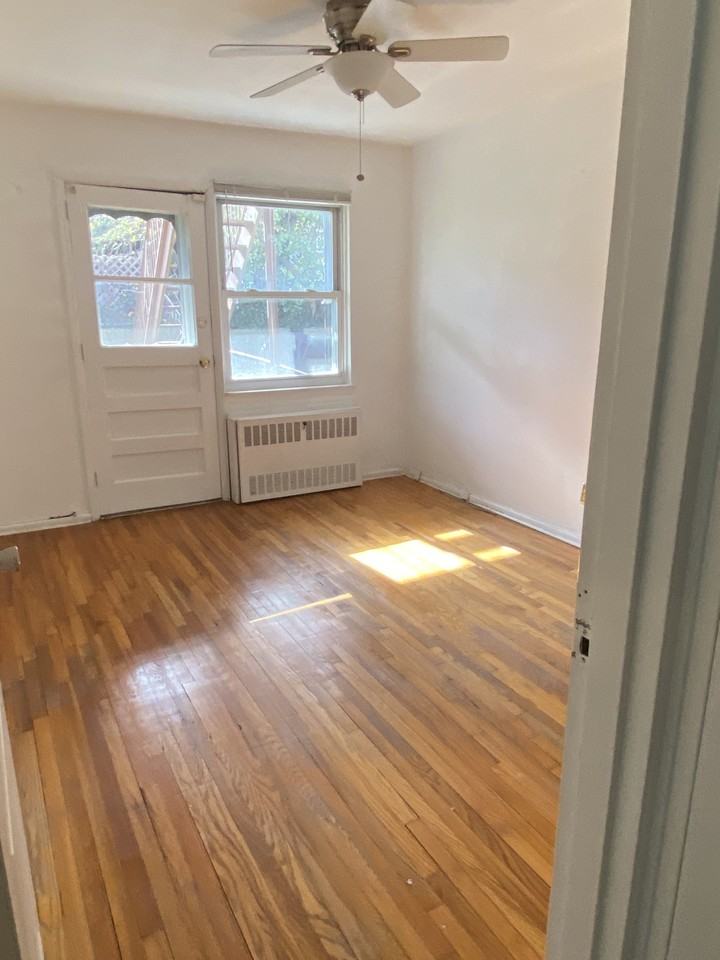 4120 210th St #1 - Photo 5 of 8