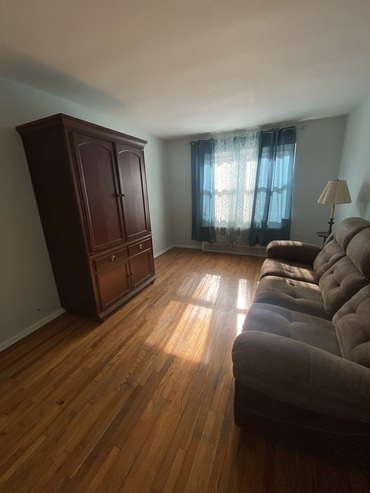 4120 210th St #1 - Photo 7 of 8