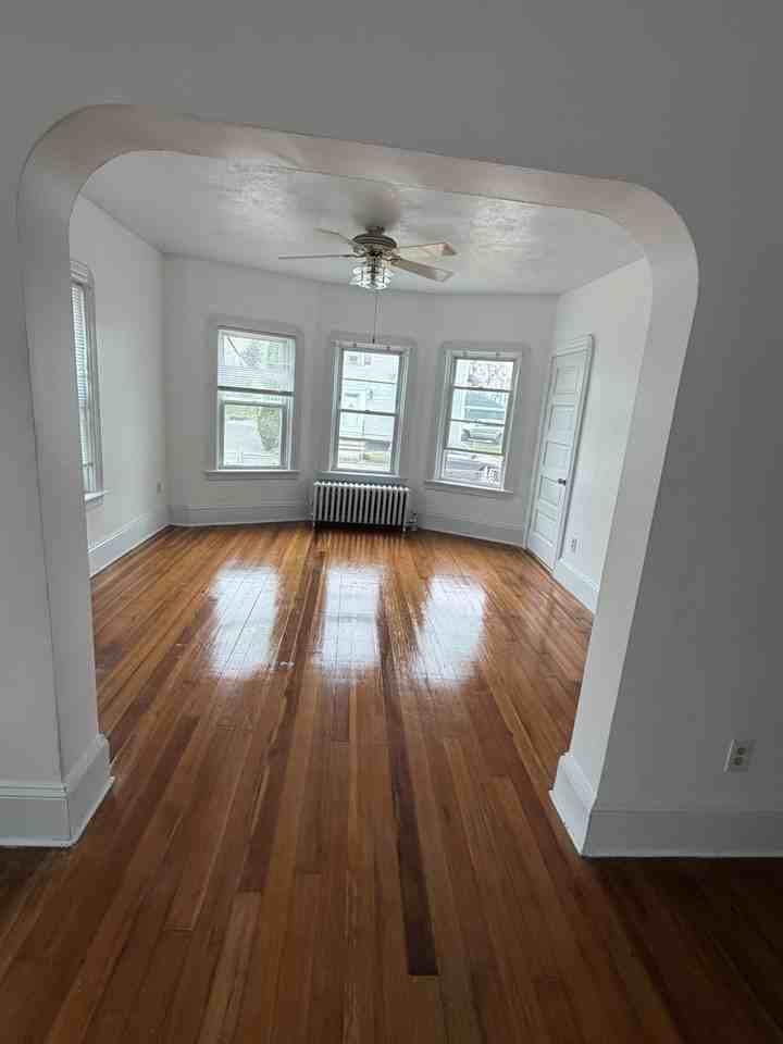 105 Arnold St #1 - Photo 4 of 7