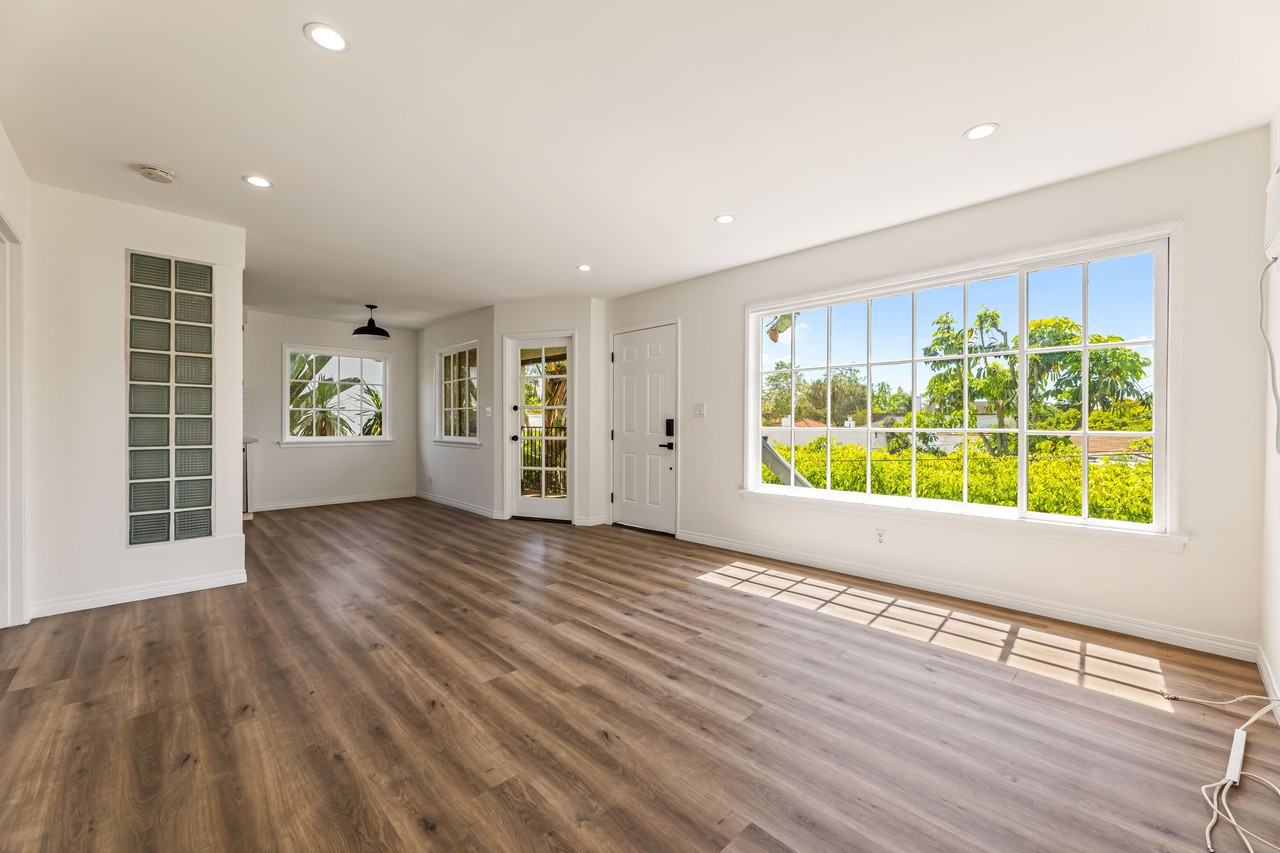 801 S Burnside Ave #A - Photo 2 of 18