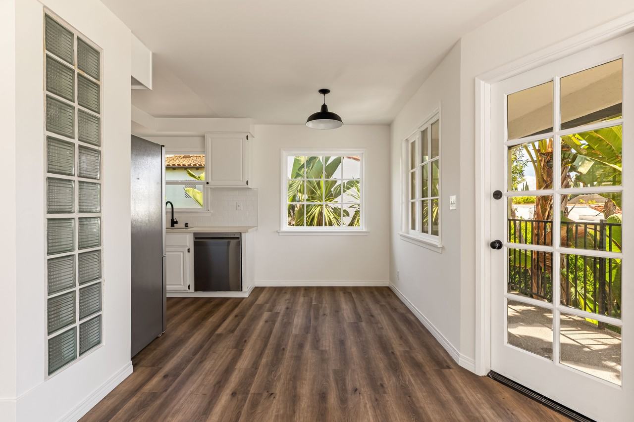 801 S Burnside Ave #A - Photo 6 of 18