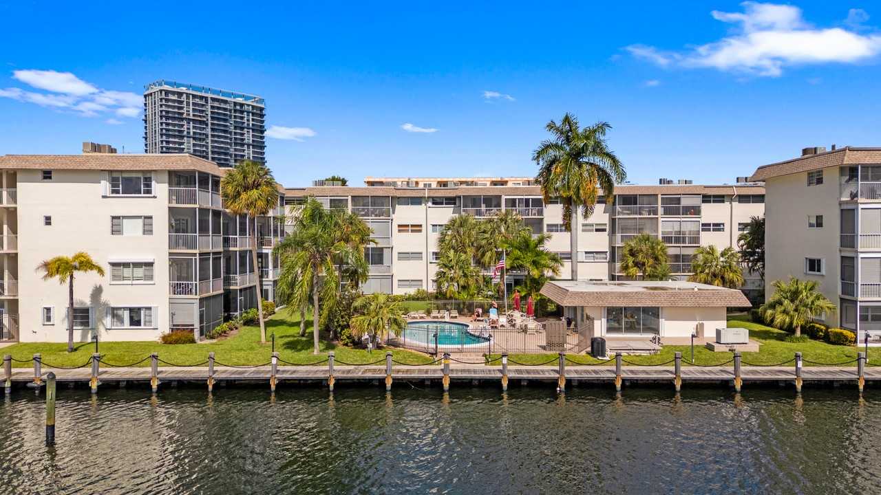 2200 Diana Dr #417