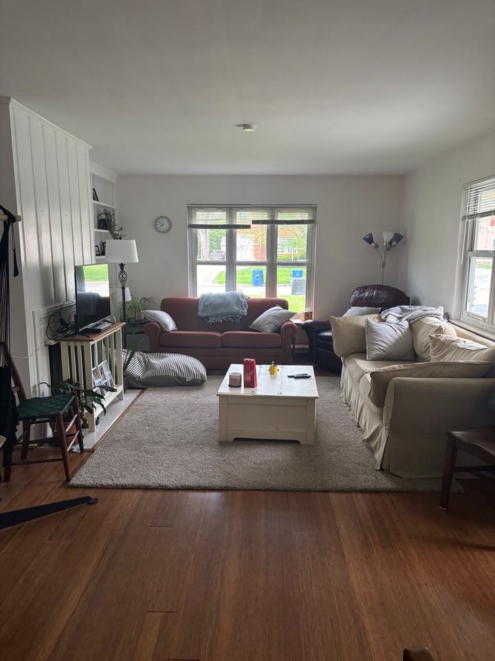 2025 Bretton Pl #NA - Photo 2 of 9