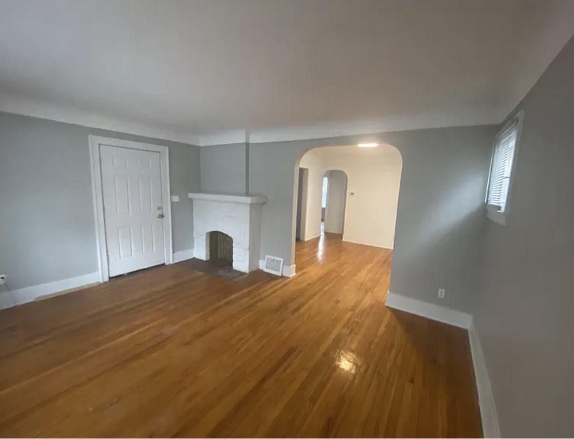 351 W Chesterfield St - Photo 5 of 8