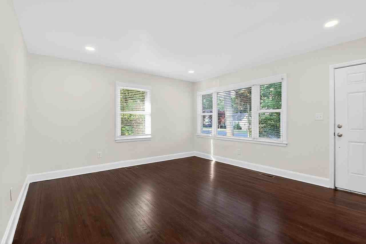3441 Commonwealth Ave - Photo 2 of 18
