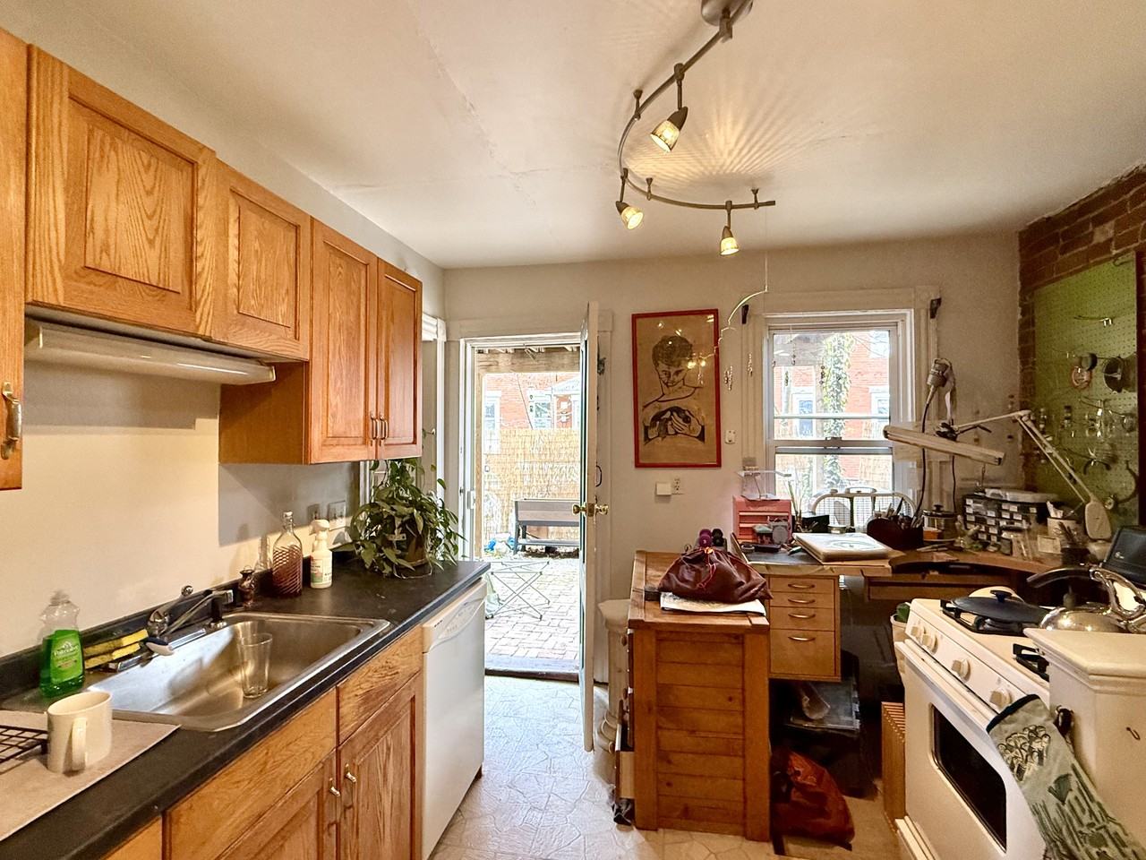 4 Mead St #1A - Photo 6 of 11