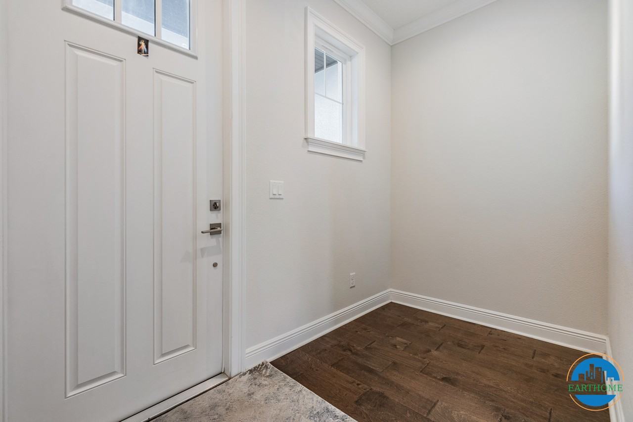 3104 W Bay Villa Ave #2 - Photo 7 of 50