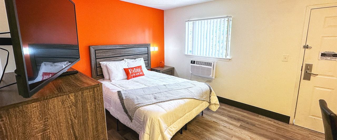 1656 Wells Road - Photo 5 of 8