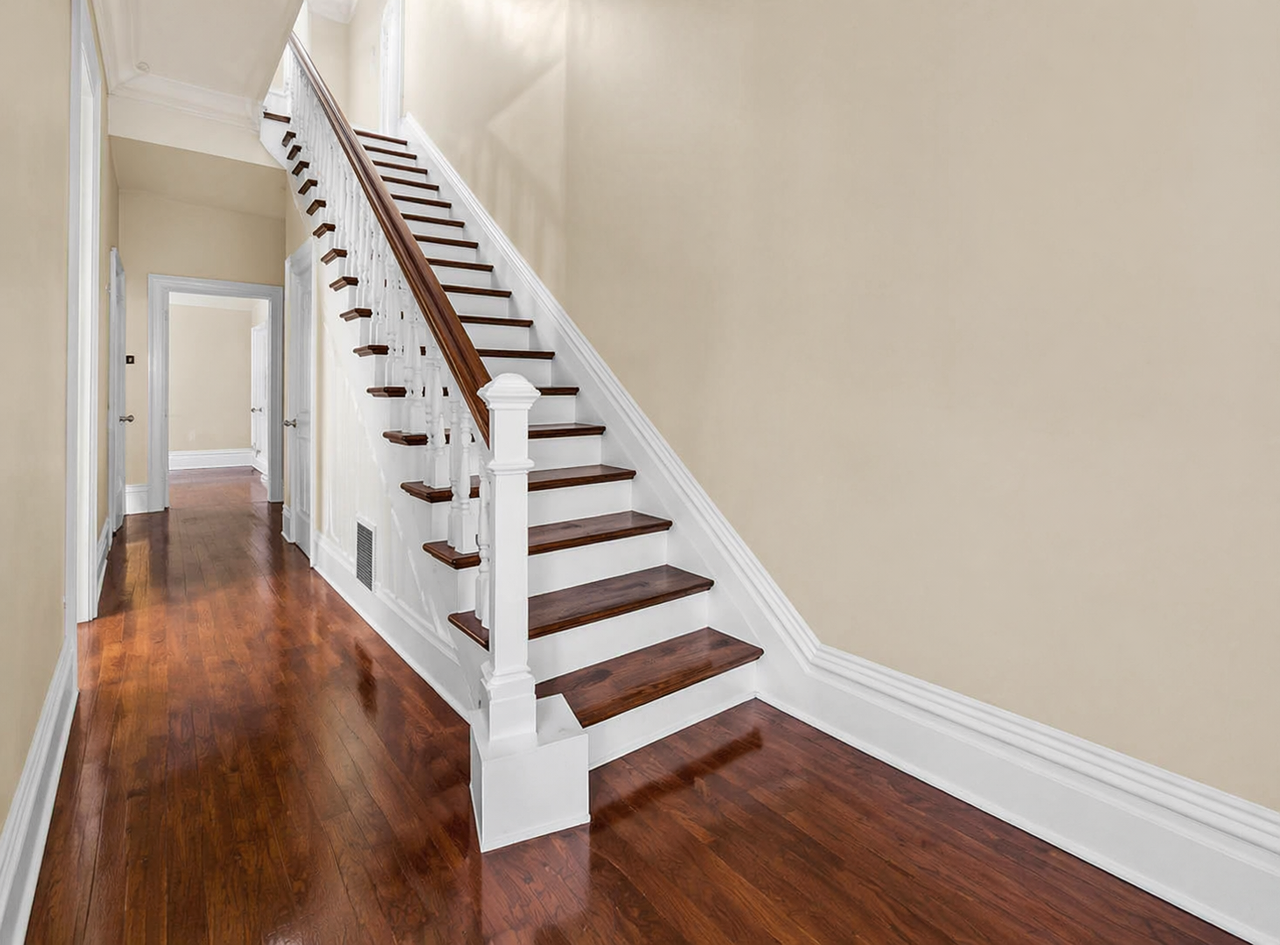 1005 Sheffield Street ##1 - Photo 4 of 6