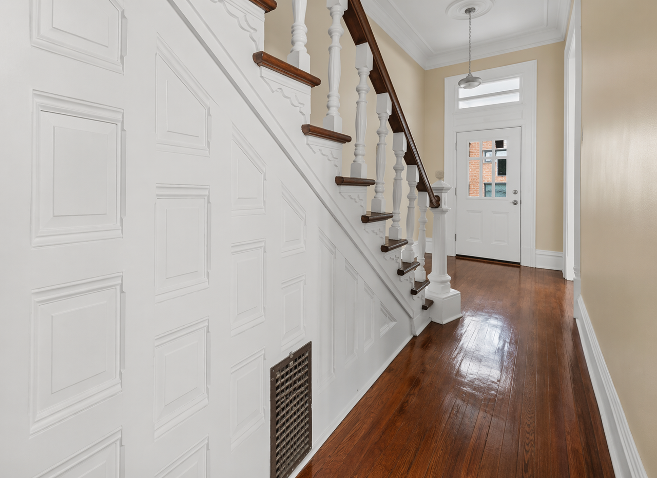 1005 Sheffield Street ##1 - Photo 5 of 6