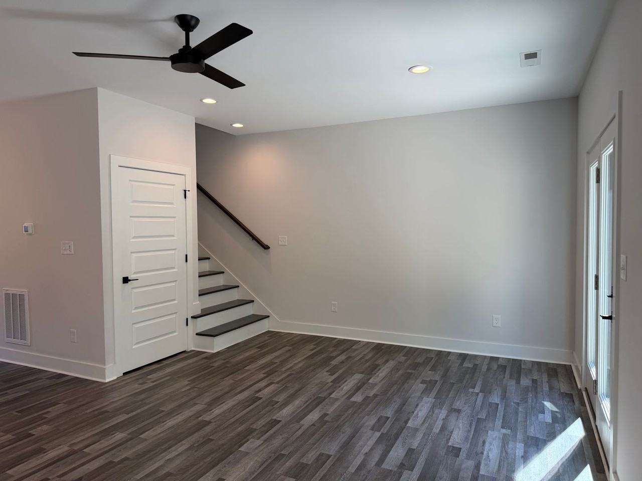 32 Allure Dr - Photo 4 of 24