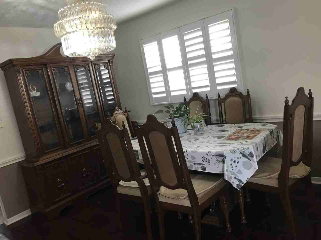 1585 Cuthbert Ave - Photo 5 of 6