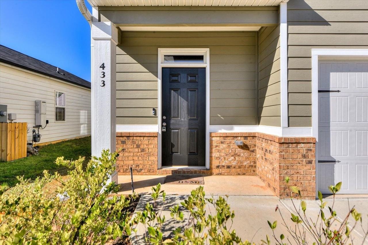 433 Whitby Ct - Photo 4 of 35