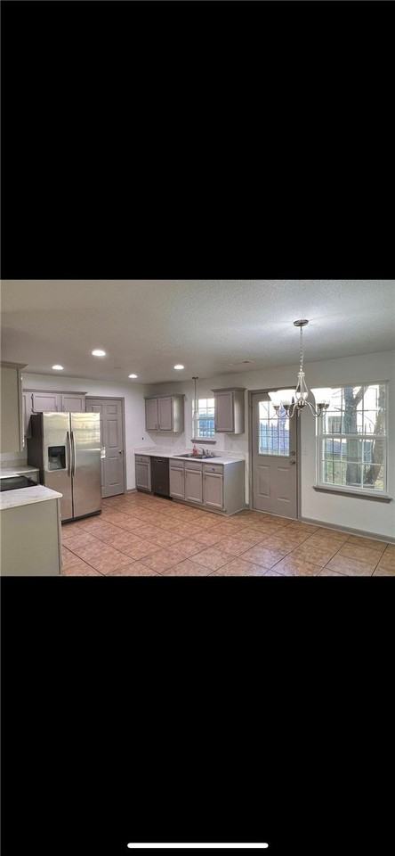 1977 W Deane St - Photo 7 of 16