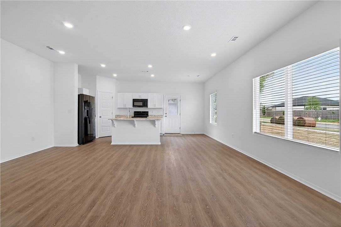 6800 Sw Dignity Ave - Photo 6 of 50