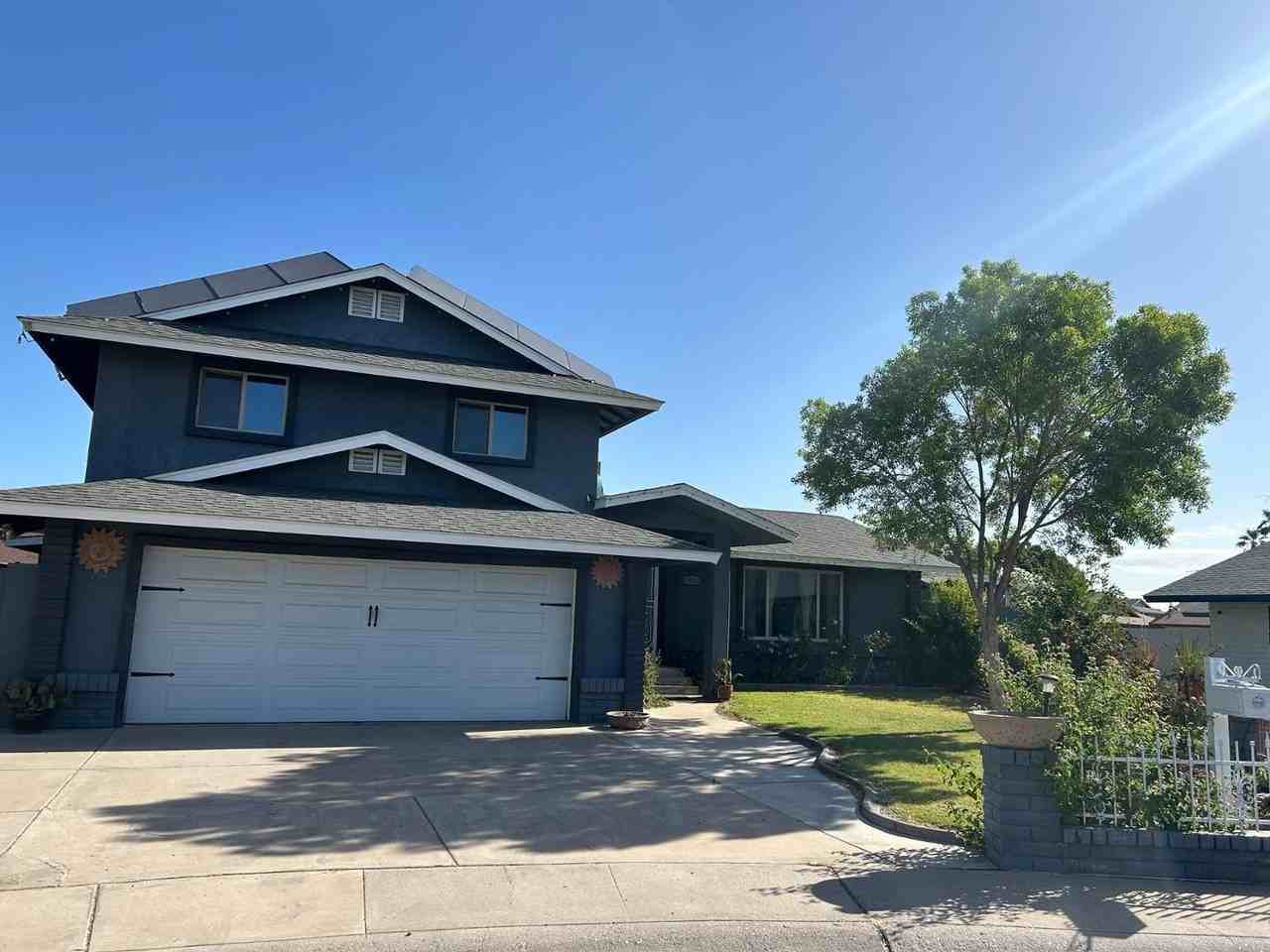 6916 W Georgia Ave - Photo 2 of 50