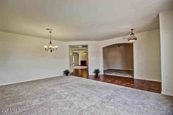 1021 W Horseshoe Ave - Photo 3 of 8