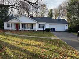 featured image of 3765 East Ave