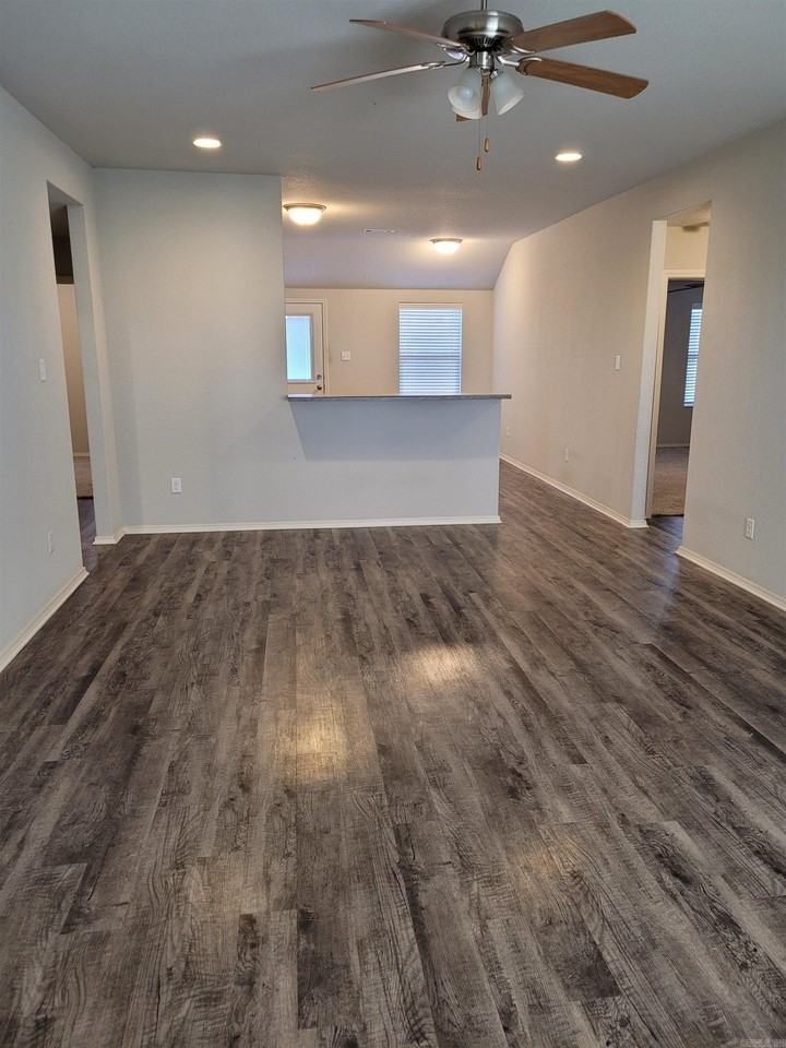 951 Pinehurst Loop - Photo 2 of 12