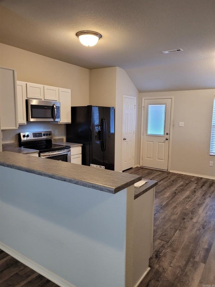 951 Pinehurst Loop - Photo 3 of 12