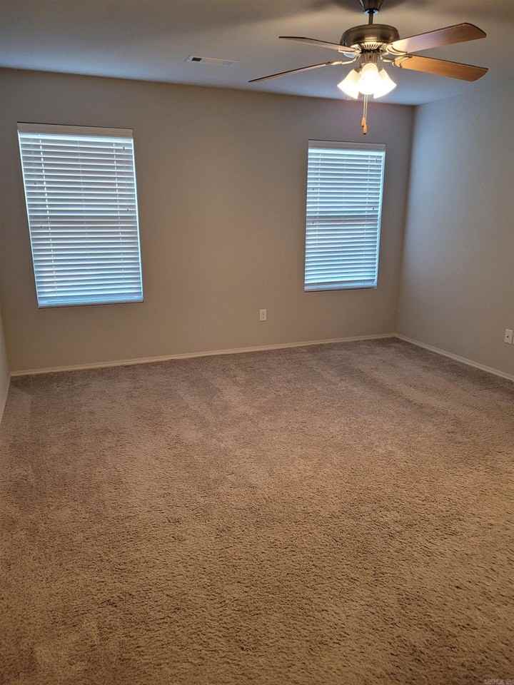 951 Pinehurst Loop - Photo 4 of 12