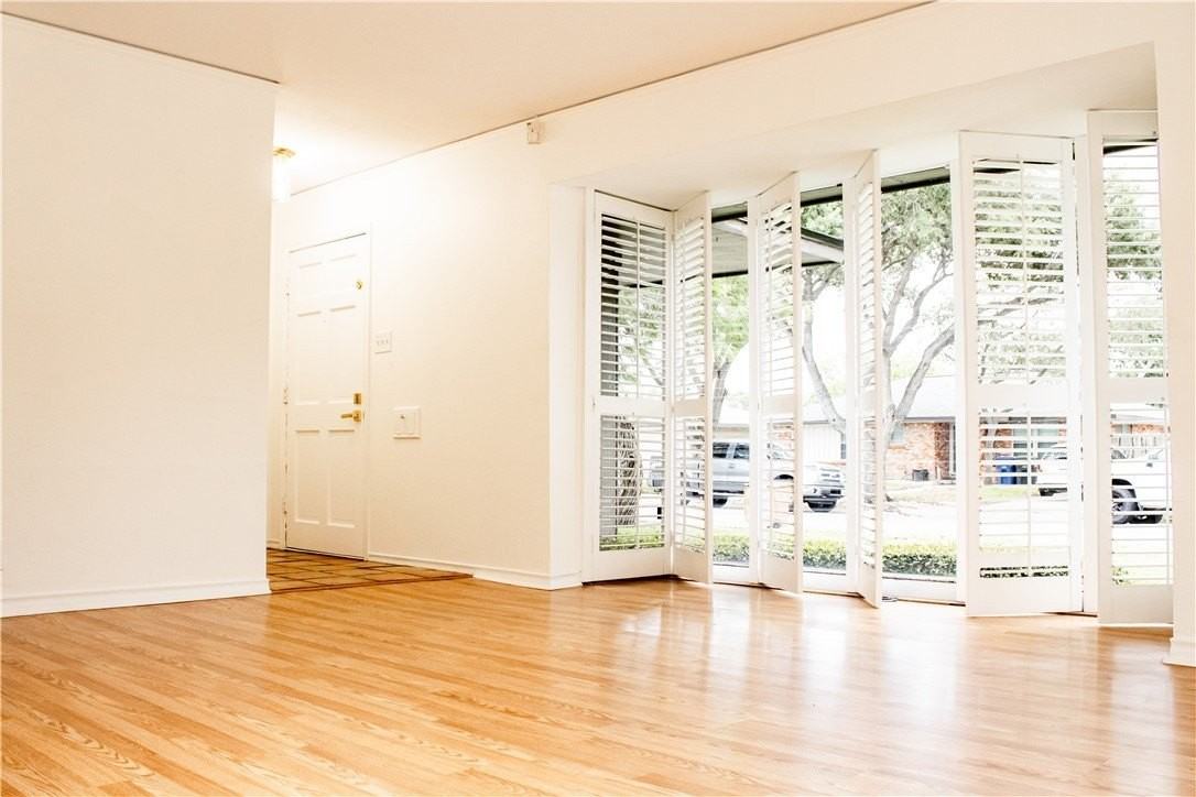 3722 Pope Dr - Photo 7 of 36