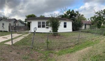 featured image of 611 Lopez St