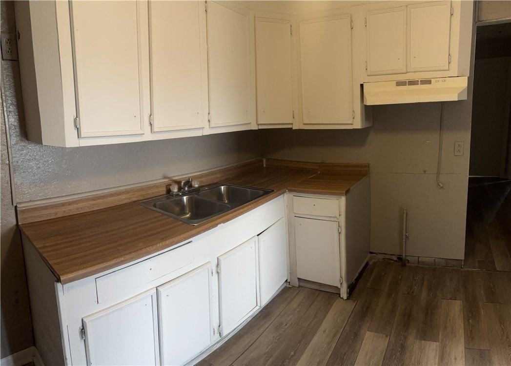 611 Lopez St - Photo 4 of 10