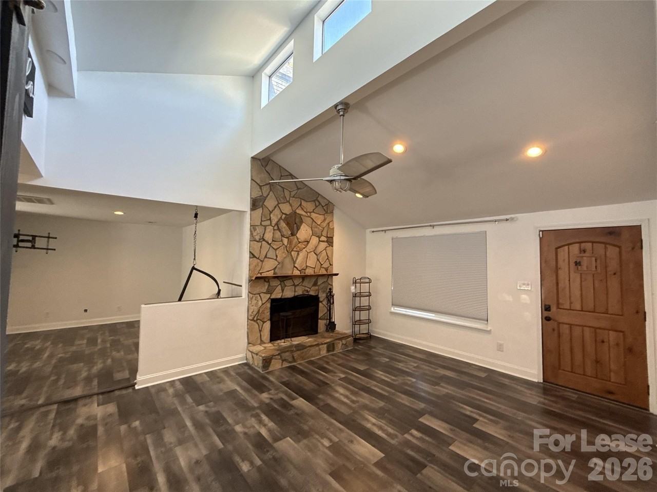 6814 Pence Rd - Photo 2 of 30