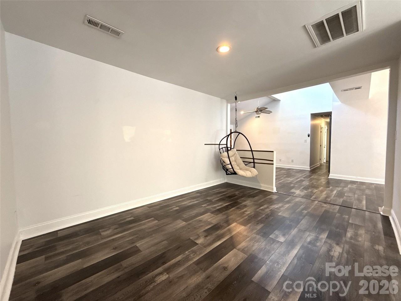 6814 Pence Rd - Photo 5 of 30