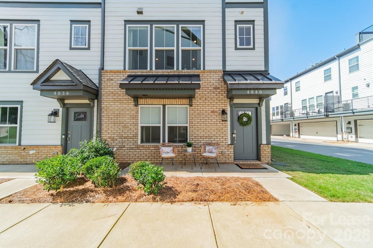 4040 Hidden Oaks Dr - Photo 2 of 37