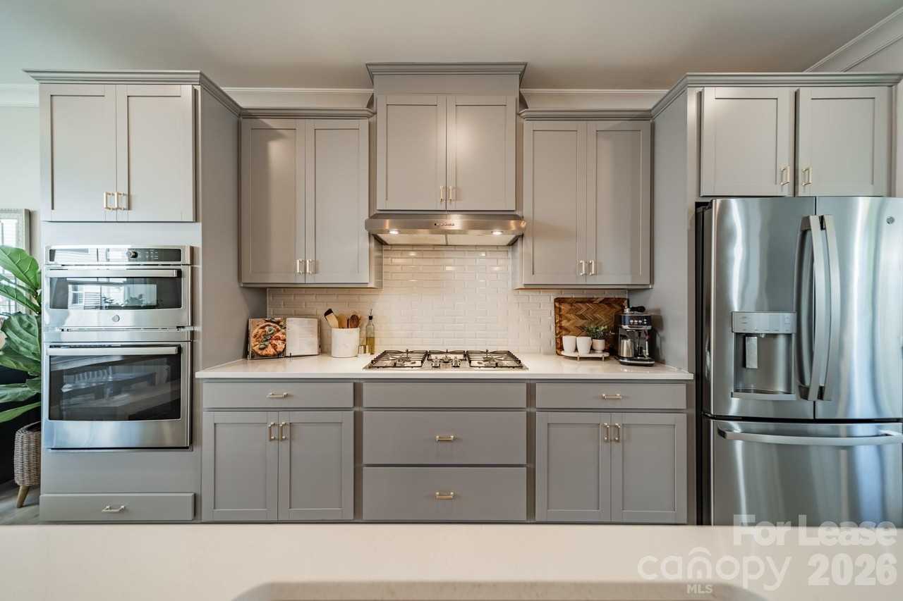 4040 Hidden Oaks Dr - Photo 6 of 37