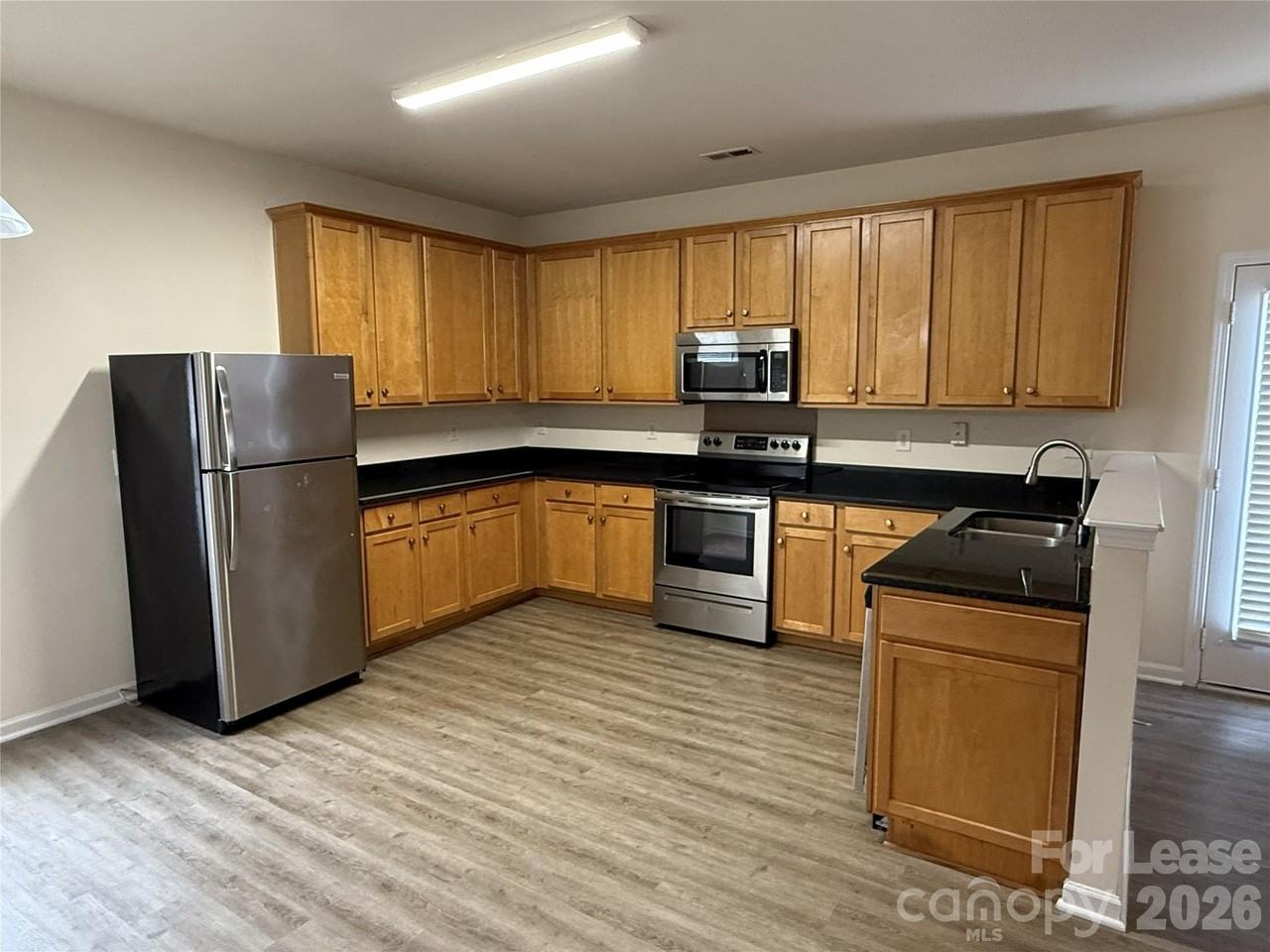 1420 Ladora Dr - Photo 4 of 16