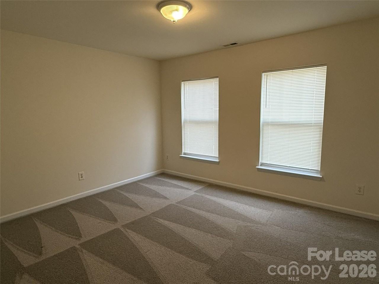 1420 Ladora Dr - Photo 6 of 16