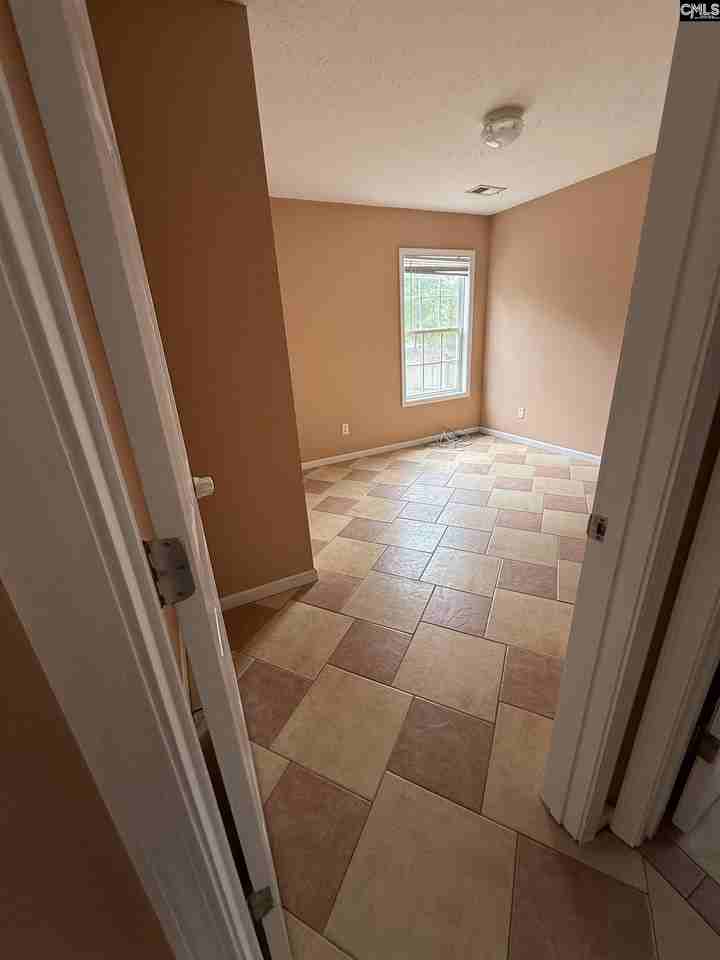 345 Peppercorn Ln - Photo 5 of 14