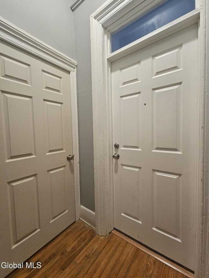 32 1st St #2 - Photo 4 of 44