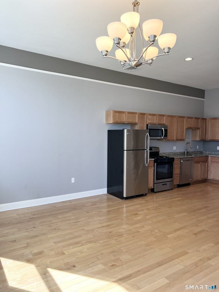 353 Main St #3-1 - Photo 3 of 15