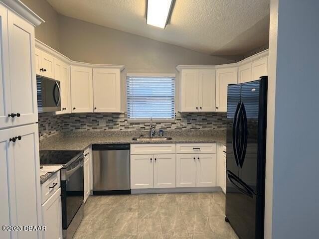 905 Fruitwood Pl - Photo 2 of 28