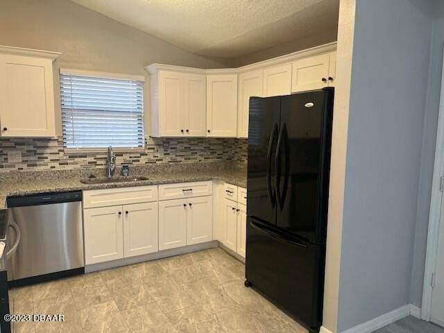 905 Fruitwood Pl - Photo 3 of 28