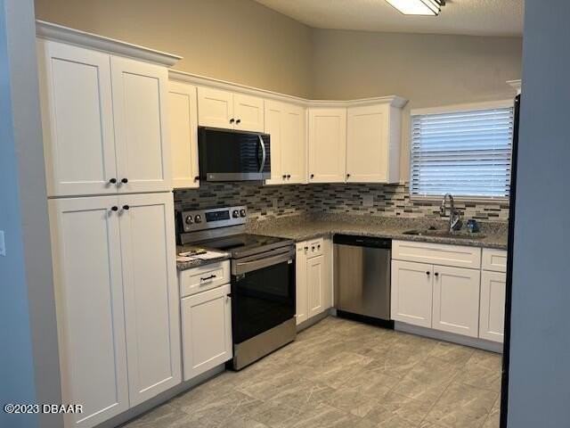 905 Fruitwood Pl - Photo 4 of 28