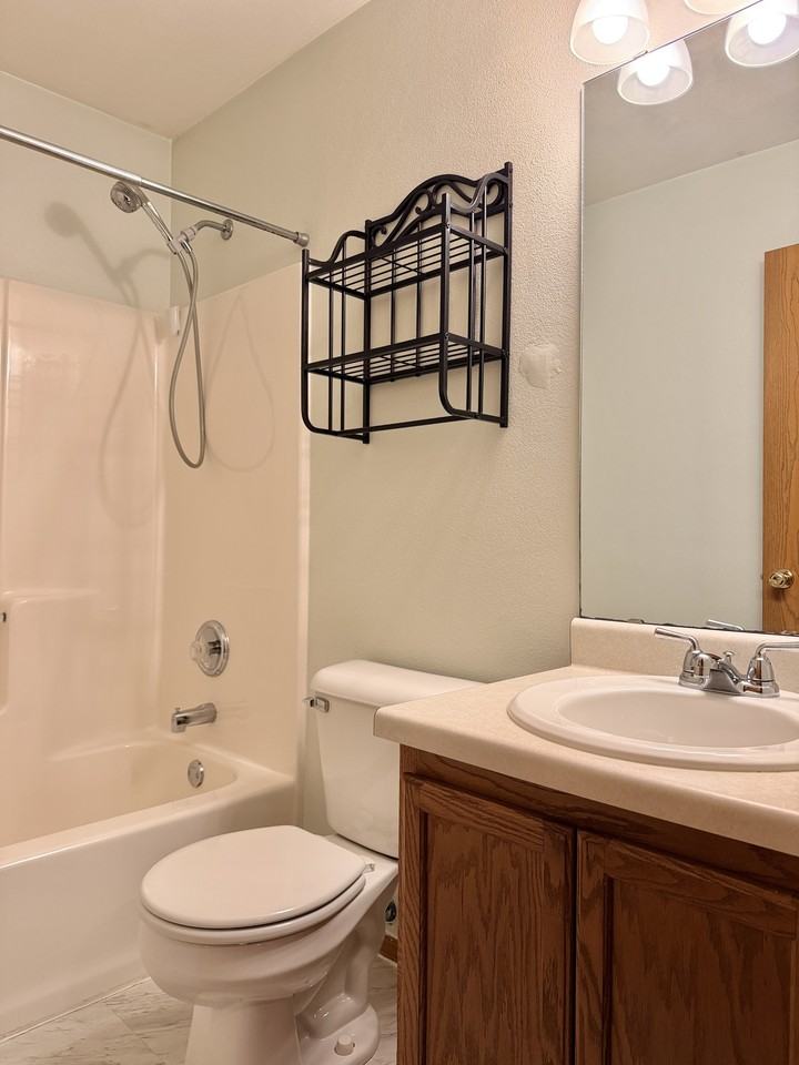 809 Wynstone Way #1 - Photo 7 of 16