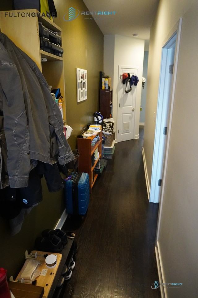 3322 W Eastwood Ave #2 - Photo 3 of 31