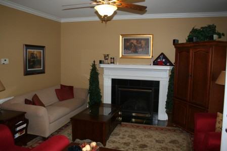 321 Beaumont Park Cir #1 - Photo 4 of 17