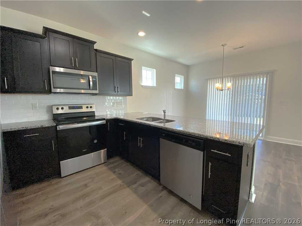 140 Verdmont Dr - Photo 6 of 33