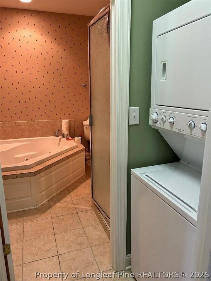 4890 Independence Dr - Photo 6 of 14