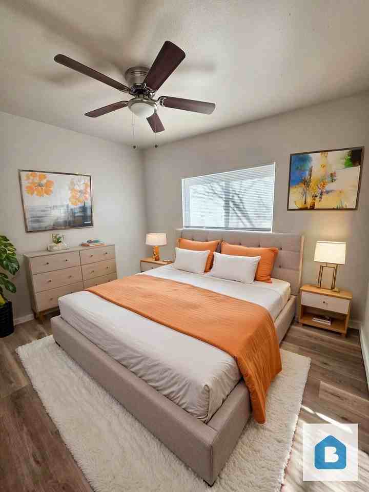 25 University Dr. - Photo 3 of 6