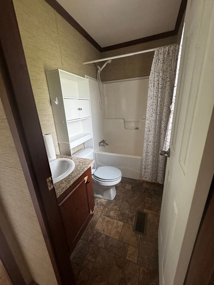 1606 Westfield Rd - Photo 2 of 12