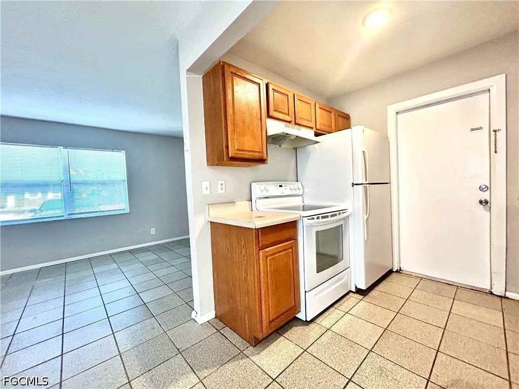 2262 Stella St - Photo 6 of 11