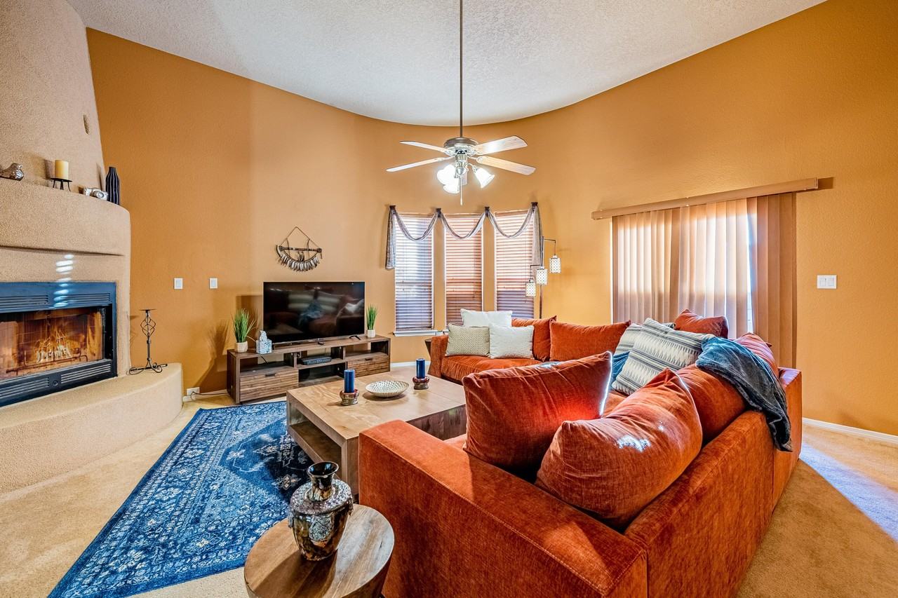 9719 Calle Chamisa Nw - Photo 7 of 50