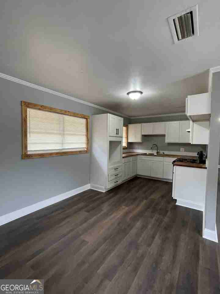113 Lakeview Dr - Photo 5 of 15
